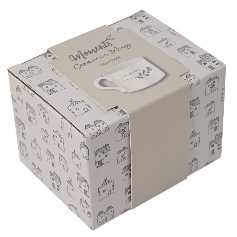 ceramic mug in gift box