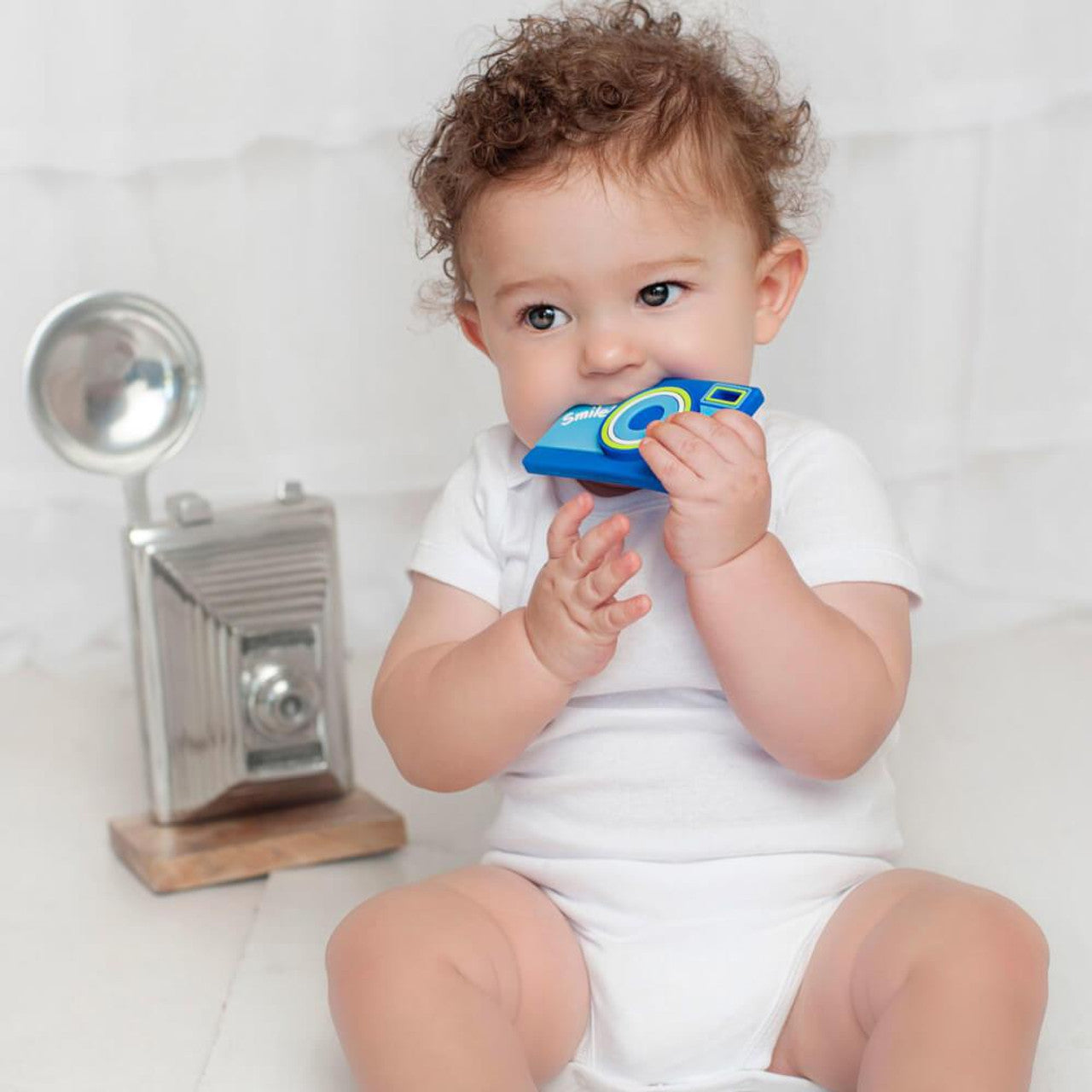Baby holding Silicone Camera Teether Toy