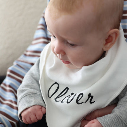 Baby wearing oliver bib