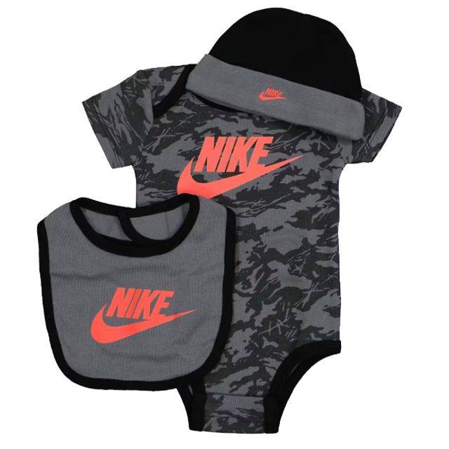 Nike Camo 3 Piece Baby Gift Set